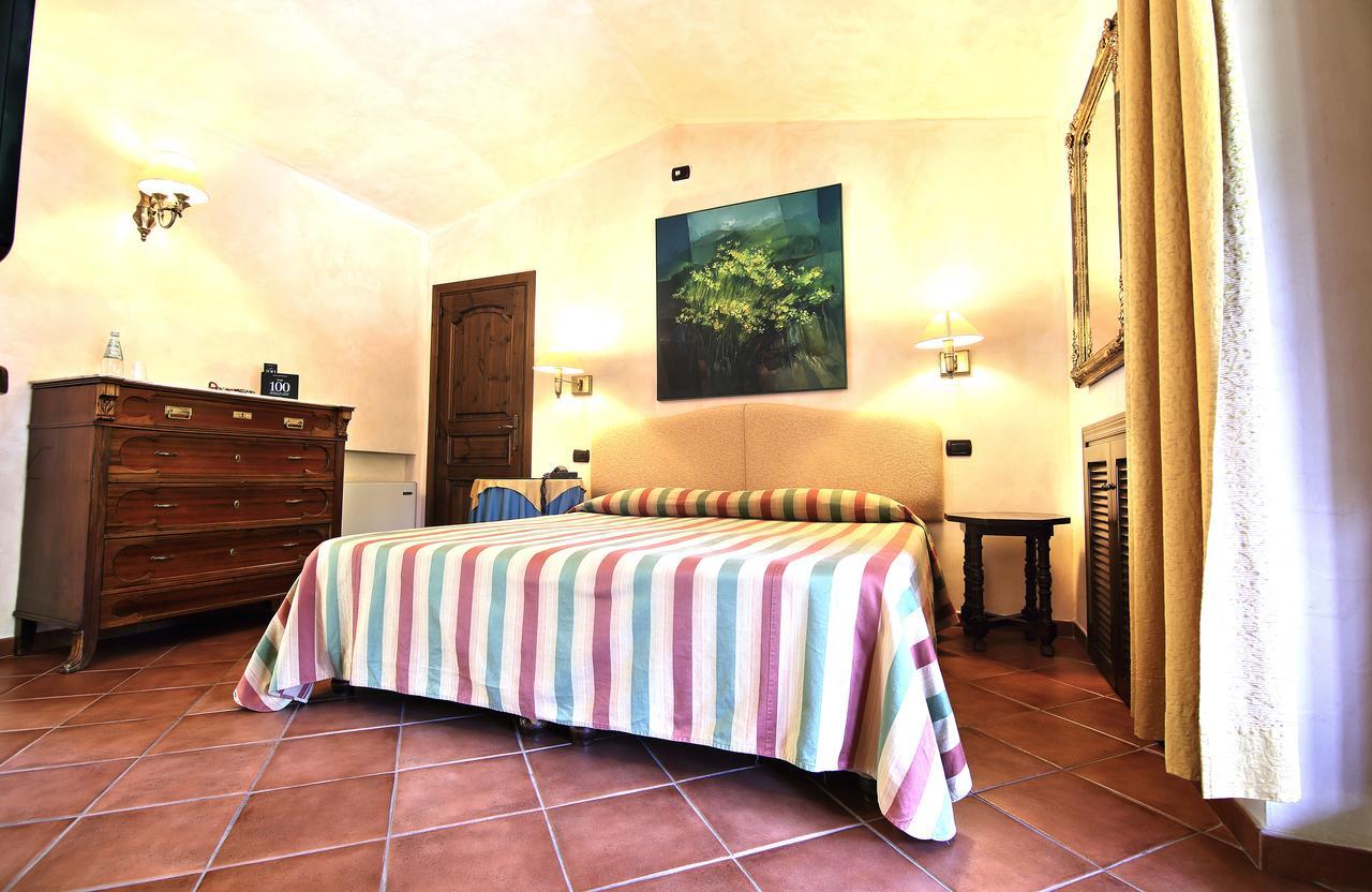 L'Agnata di De André Boutique Hotel Tempio Pausania Exterior foto
